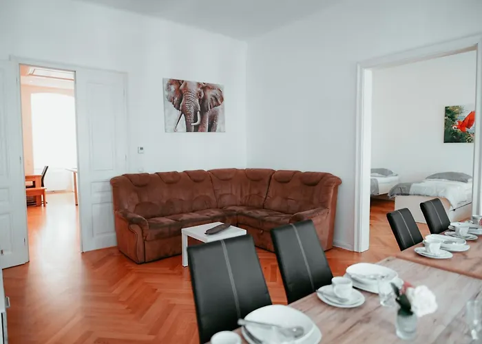 Raimond Apartment Ottakring Top 14